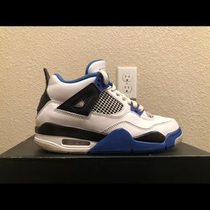 Jordan 4 Motorsport (grade school) 2016